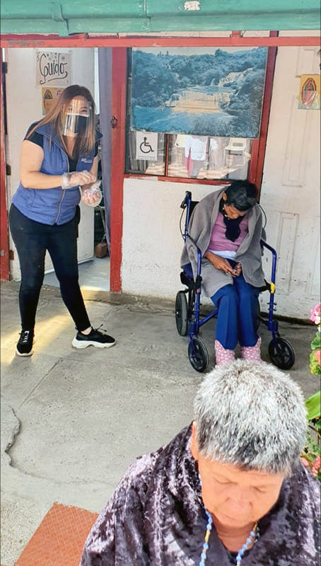 ROPERO CON BUENA VOLUNTAD