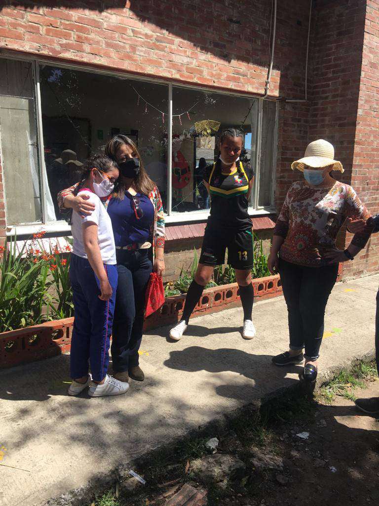 Campaña Apadrina un niño en Navidad