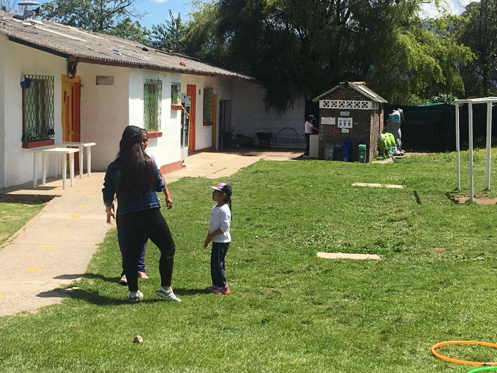 Campaña Apadrina un niño en Navidad
