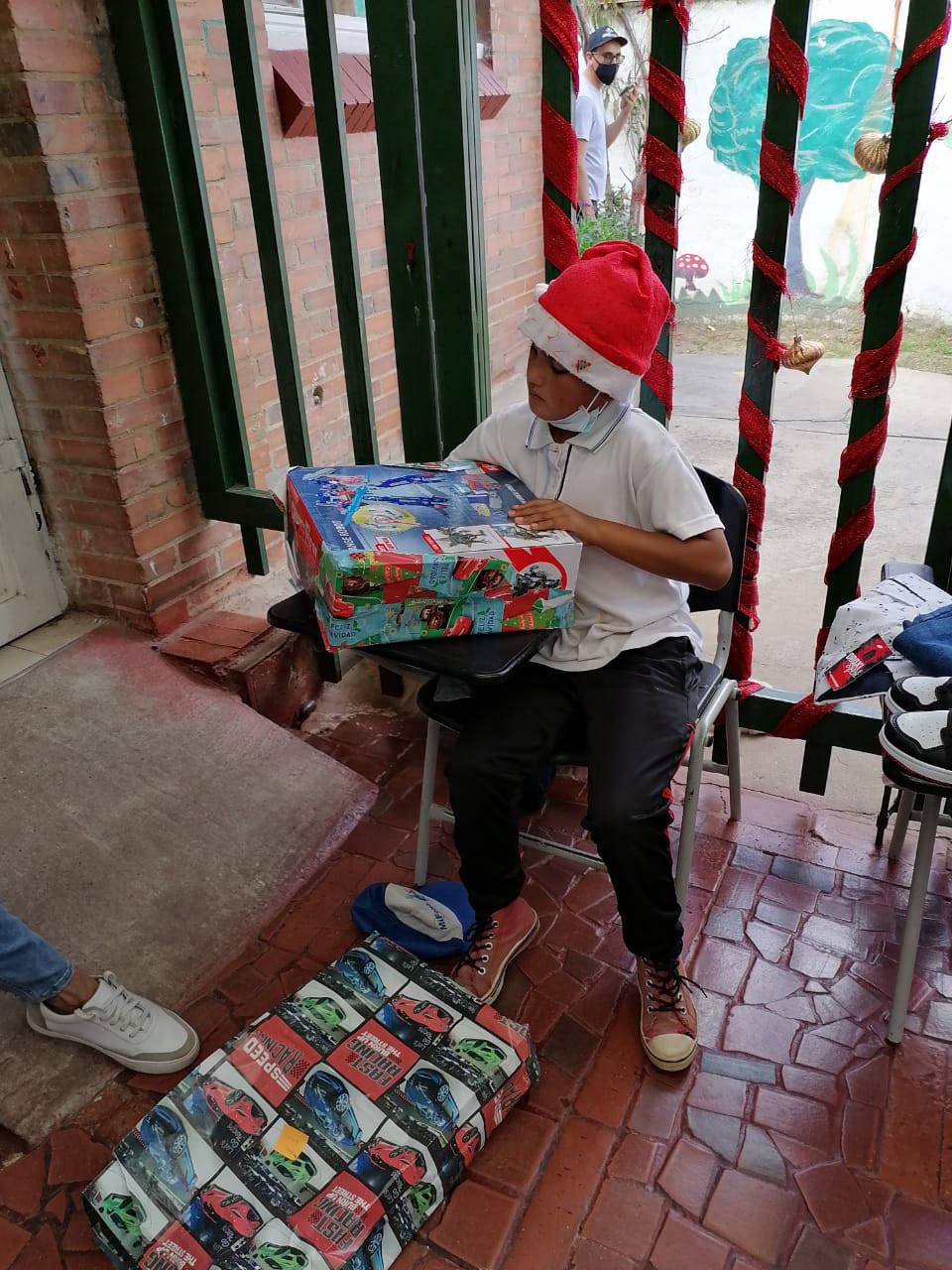 Campaña Apadrina un niño en Navidad